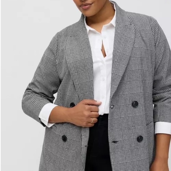 Torrid Studio Relaxed Double-Breasted Crepe Blazer - Picture 2 of 11